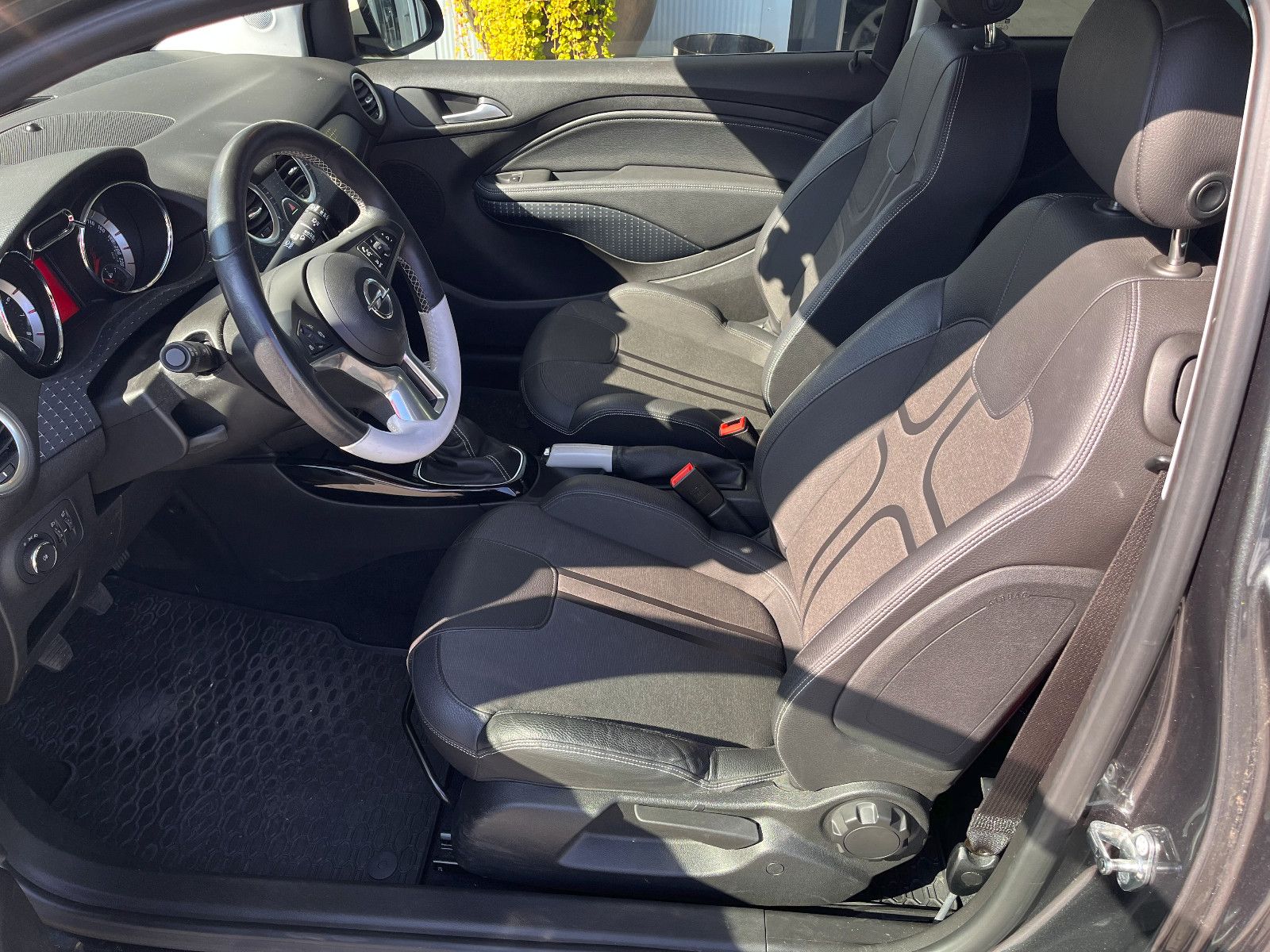 Fahrzeugabbildung Opel Adam Slam 1.0 Turbo ecoflex