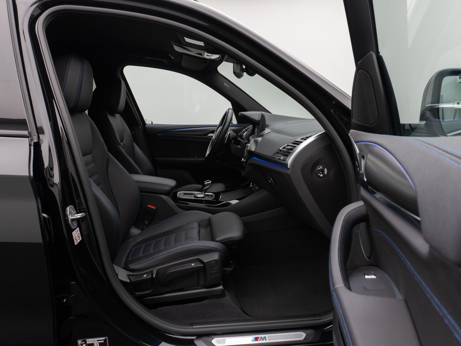 Fahrzeugabbildung BMW X3 xD30d M Sport Kamera Laser DAB HiFi AHK 20"