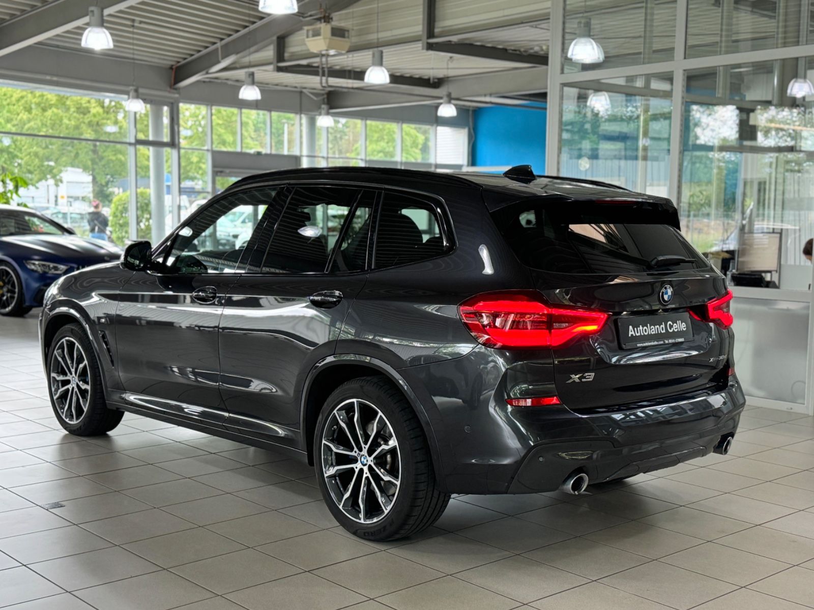 Fahrzeugabbildung BMW X3 xD30d M Sport Memory ACC Kamera HUD 20 Zoll