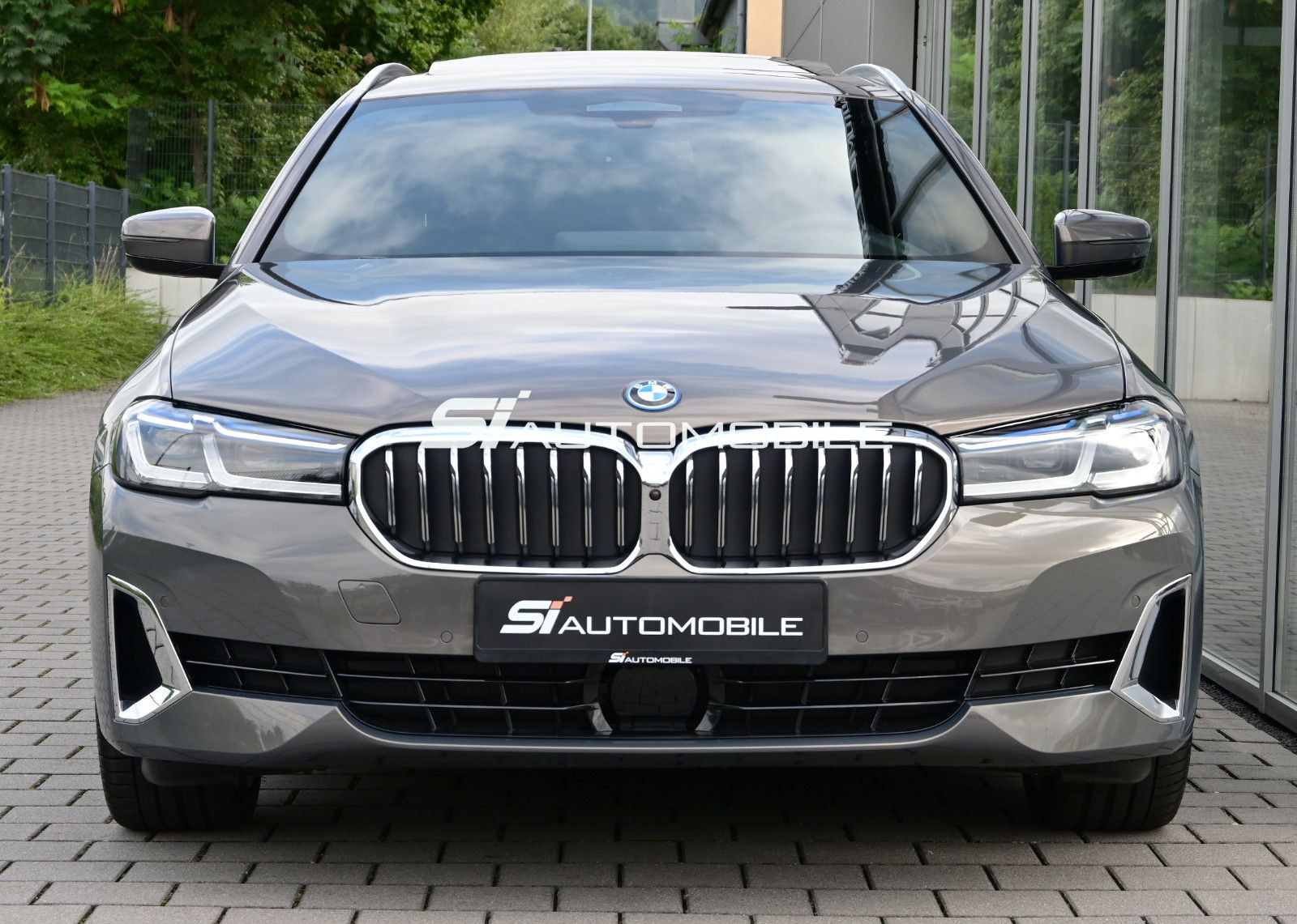 Fahrzeugabbildung BMW 530e xDr. Touring °UVP 107.885€°B&W°INDIVIDUAL°