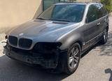 BMW X5 4.8 is - BMW X5 aus 2005: 4.8