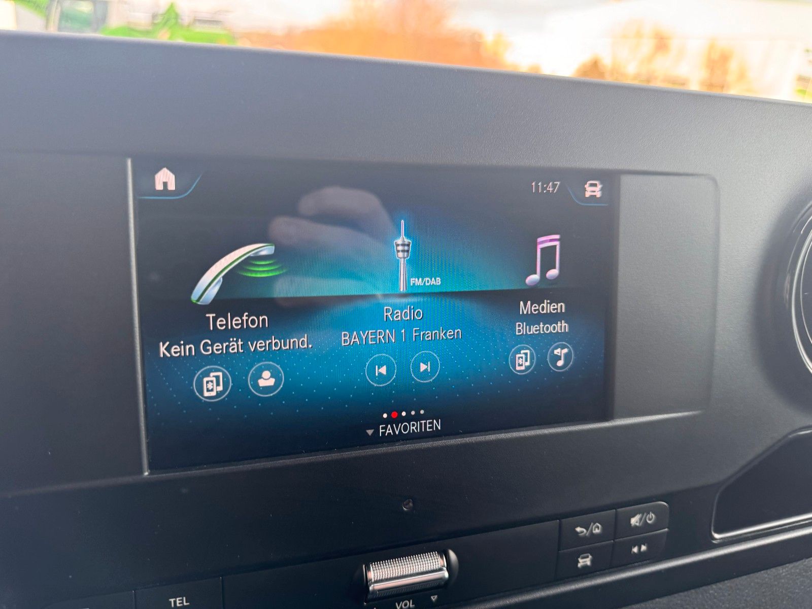 Fahrzeugabbildung Mercedes-Benz Sprinter 315 CDI Möbelkoffer Treppe Windabweiser