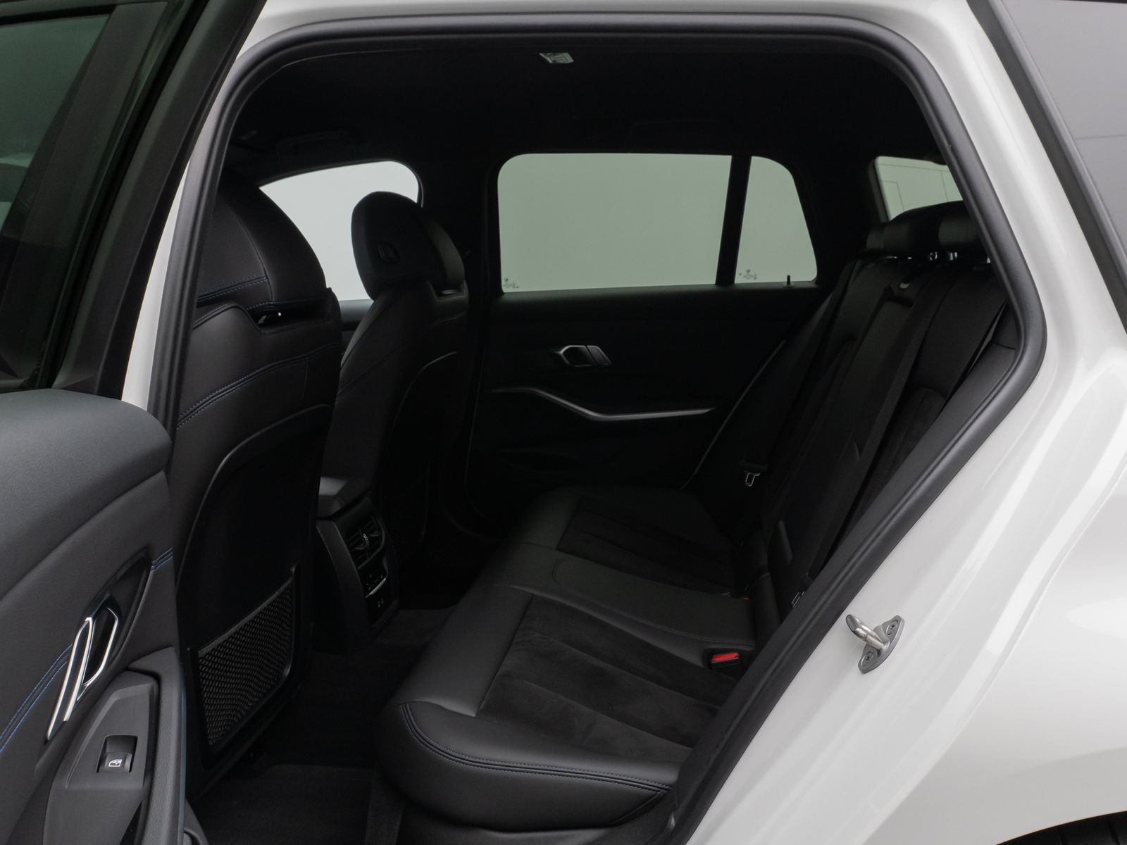 Fahrzeugabbildung BMW 330i xD M Sport Laser DAB Lenkrhzg Komfort Alarm