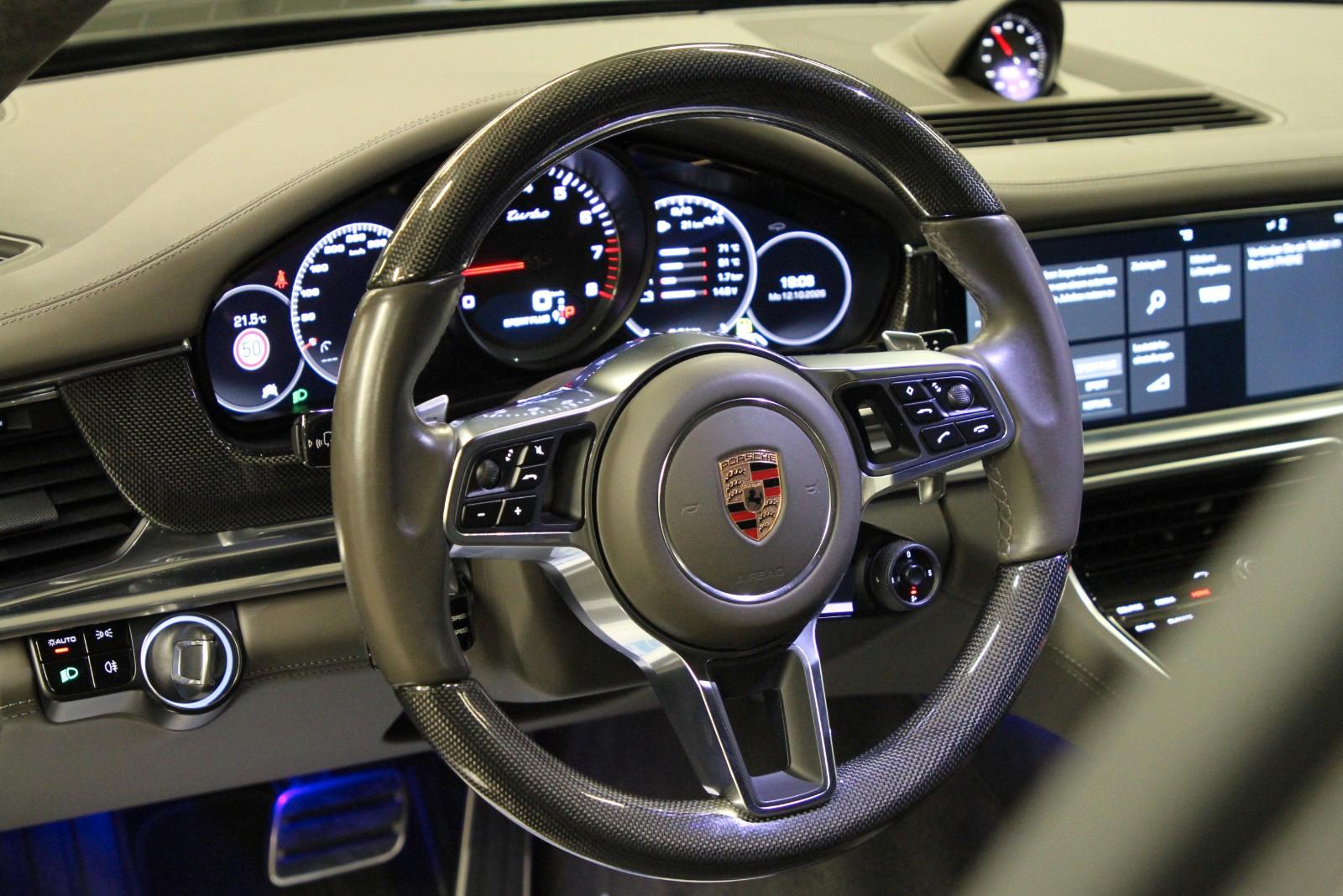 Porsche Panamera Turbo / CARBON / GTS / APPROVED