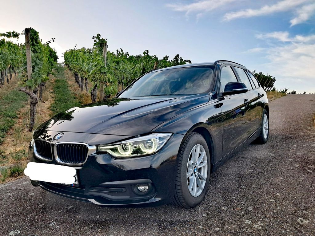 Image of BMW 320