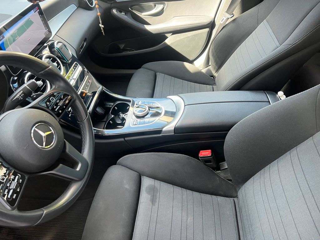 Image of Mercedes-Benz C 220