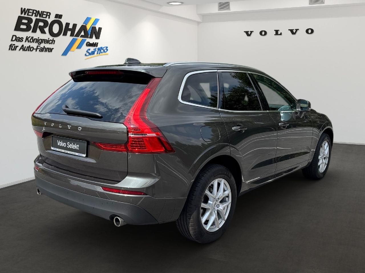 Fahrzeugabbildung Volvo XC60 D4 Geartronic Momentum 2WD
