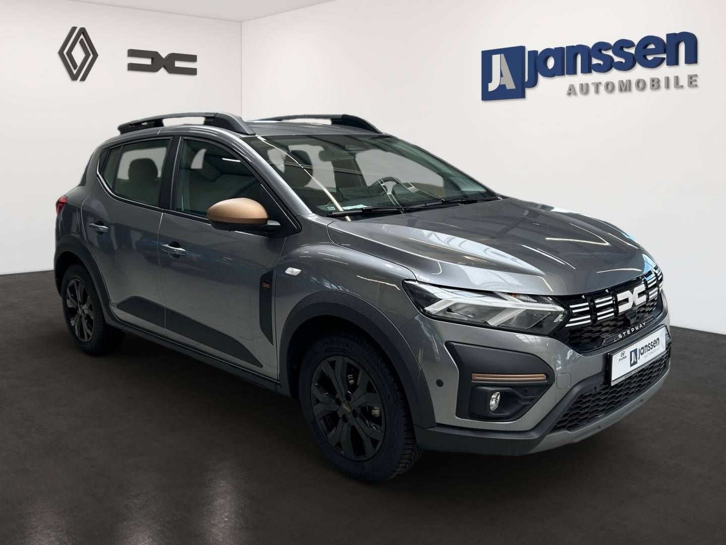 Fahrzeugabbildung Dacia Sandero Stepway Extreme+ TCe 110 inkl. Servicepa