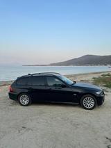 BMW 320d touring - Scheckheftgepflegt  - BMW 320 aus 2010 mit Diesel-Antrieb