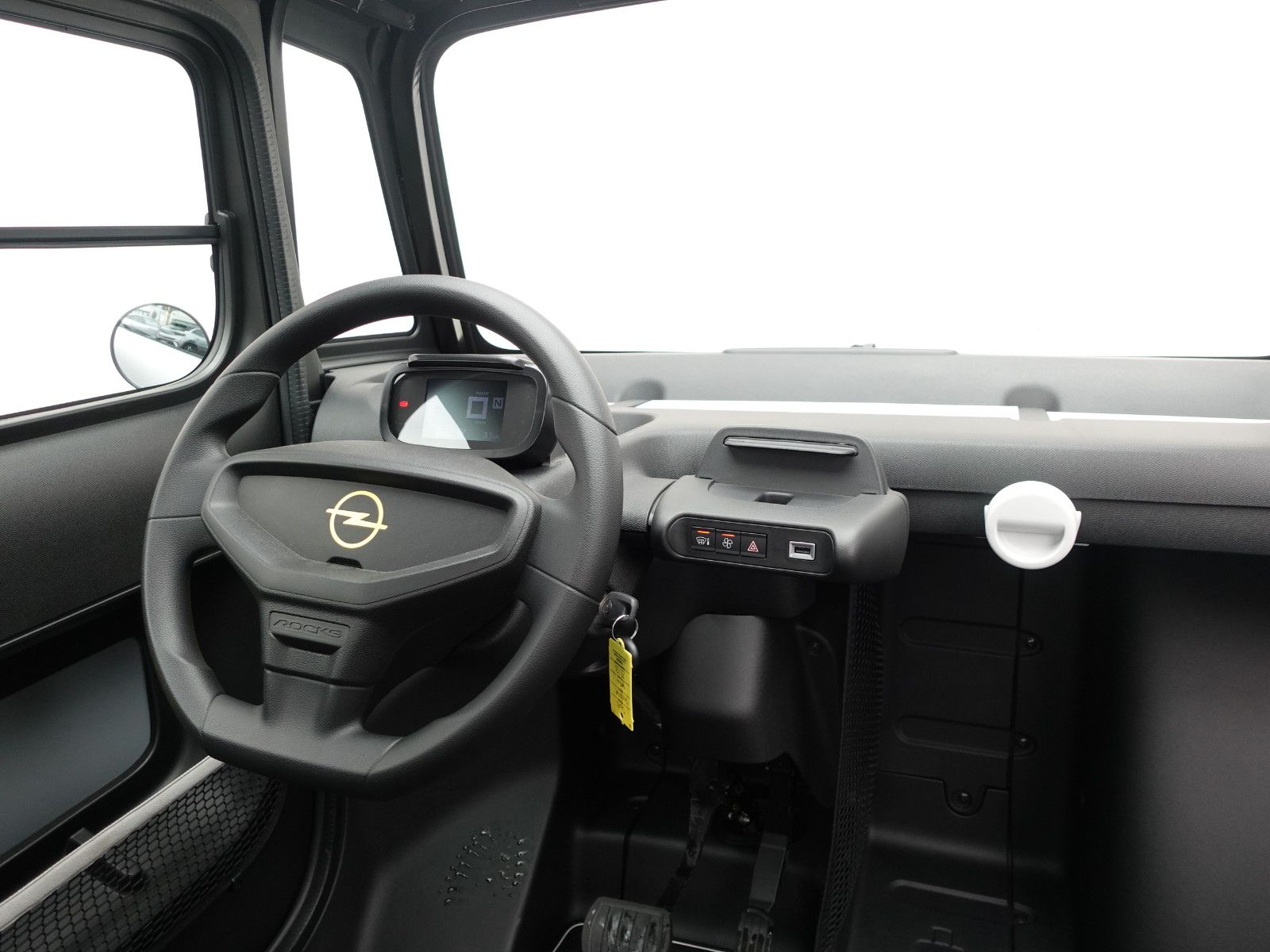 Fahrzeugabbildung Opel Rocks-e Klub,Glasdach,Heizung,USB,LED,Radblenden