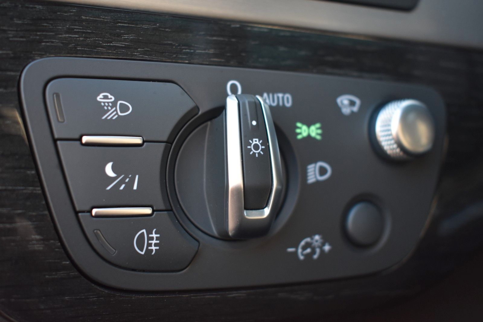 Fahrzeugabbildung Audi Q7 50 TDI quattro S Line/PANO/Night/7 Sitz/B&O