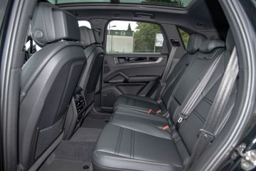 Porsche Cayenne - 10