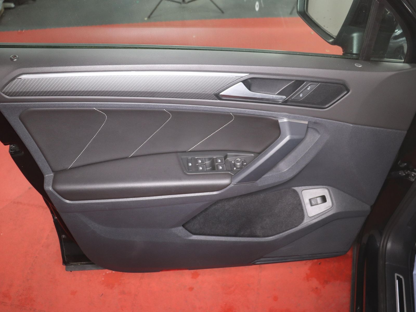 Volkswagen Tiguan R-Line Black Style 2.0TDI DSG 356,-ohne A foto 13