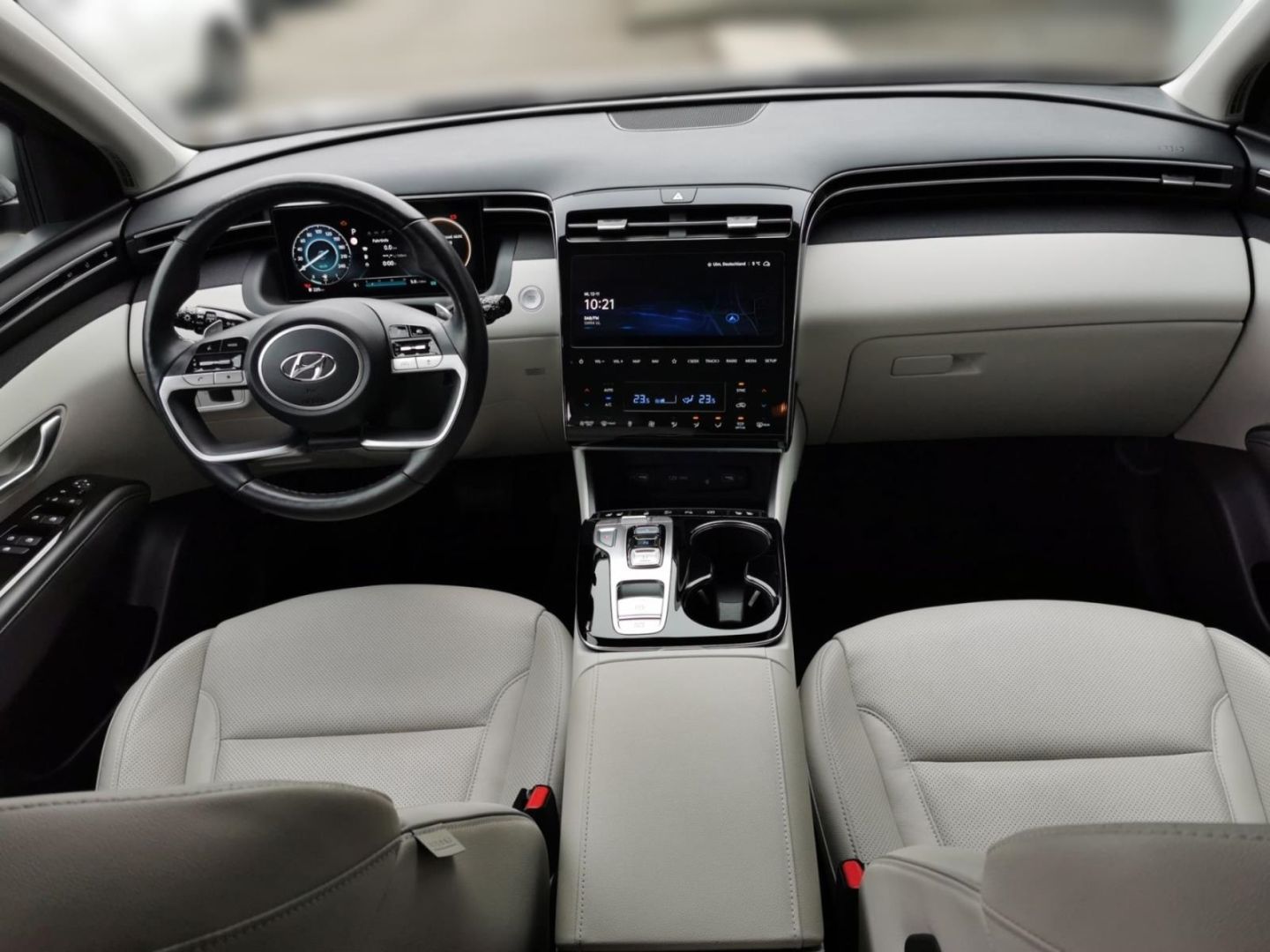 Fahrzeugabbildung Hyundai Tucson Prime Plug-In Hybrid 4WD AHK-abnehmbar Na