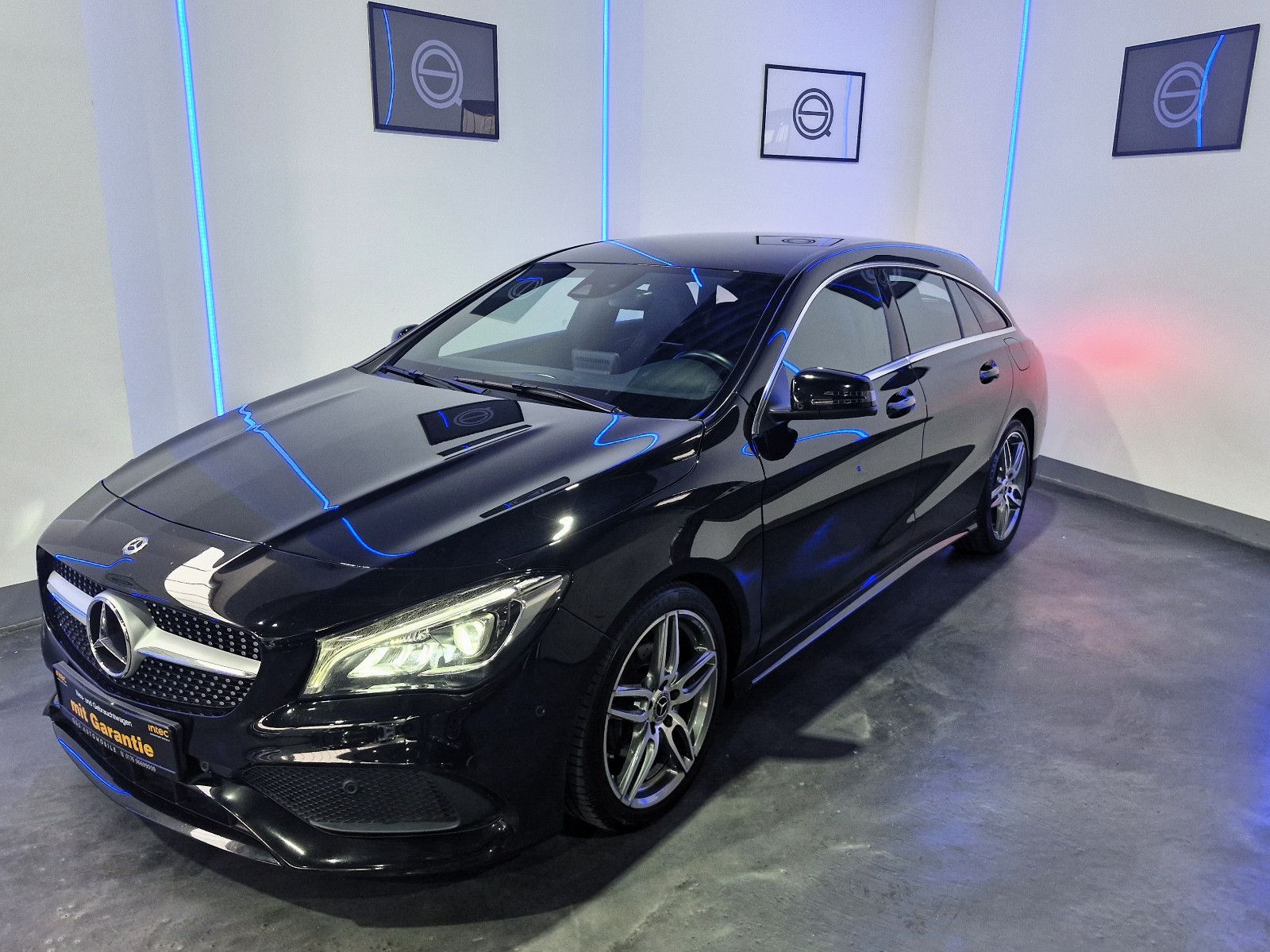MERCEDES-BENZ CLA 180 SHOOTING BRAKE  AMG  LED/LEDER/18ZOLL/