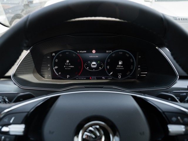 Superb Combi 2.0 TDI Style DSG AHK+MATRIX+RFK+AC