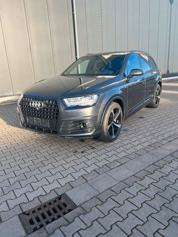 Audi Q7 3.0 TDI 3x S-Line/7.Sitzer/Matrix/...