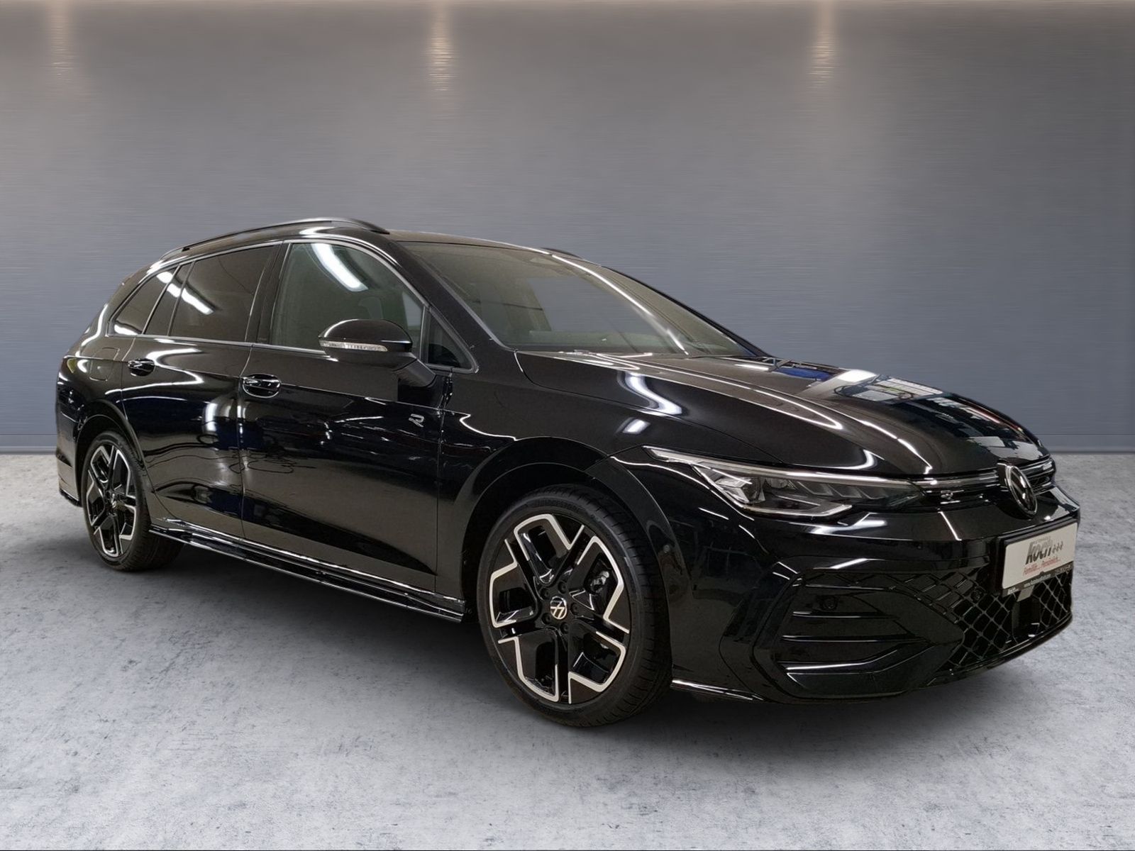 Volkswagen Golf Variant R-Line 1,5 eTSI DSG LED+ AHK EL-HK imagem 3