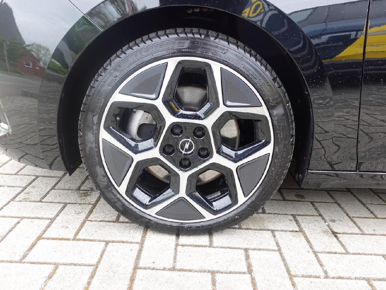Fahrzeugabbildung Opel Astra L Sports Tourer 1,6 GS Line Plug-in-Hybrid