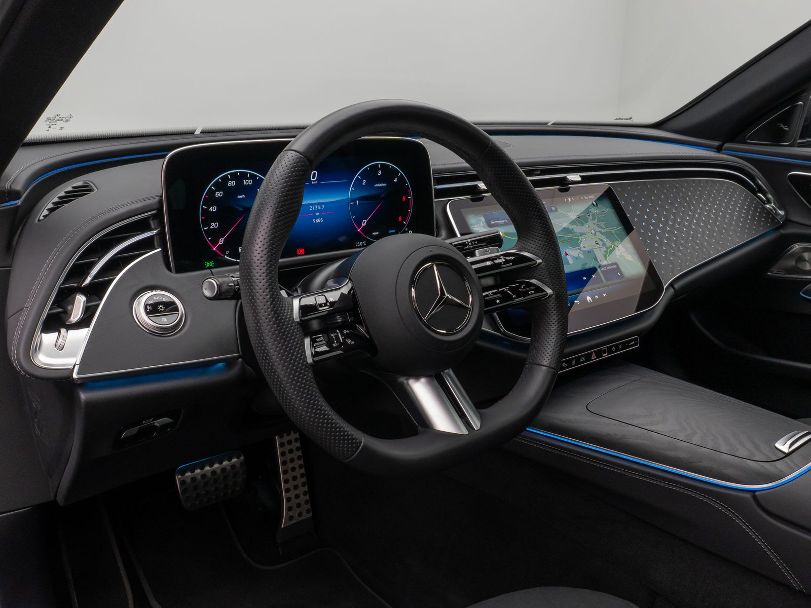 Fahrzeugabbildung Mercedes-Benz E 450d 4Matic AMG Line Advanced+ Pano 360°21Zoll
