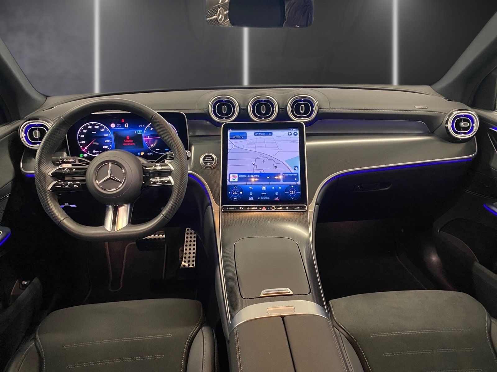 Fahrzeugabbildung Mercedes-Benz GLC 220 d 4M AMG*AHK*Standheizung*Totwinkel*360°