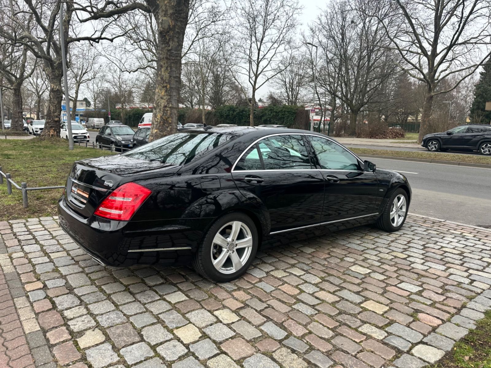 Fahrzeugabbildung Mercedes-Benz S 350 CGI Lang*StHz*Distronic*Pano*Softclose*