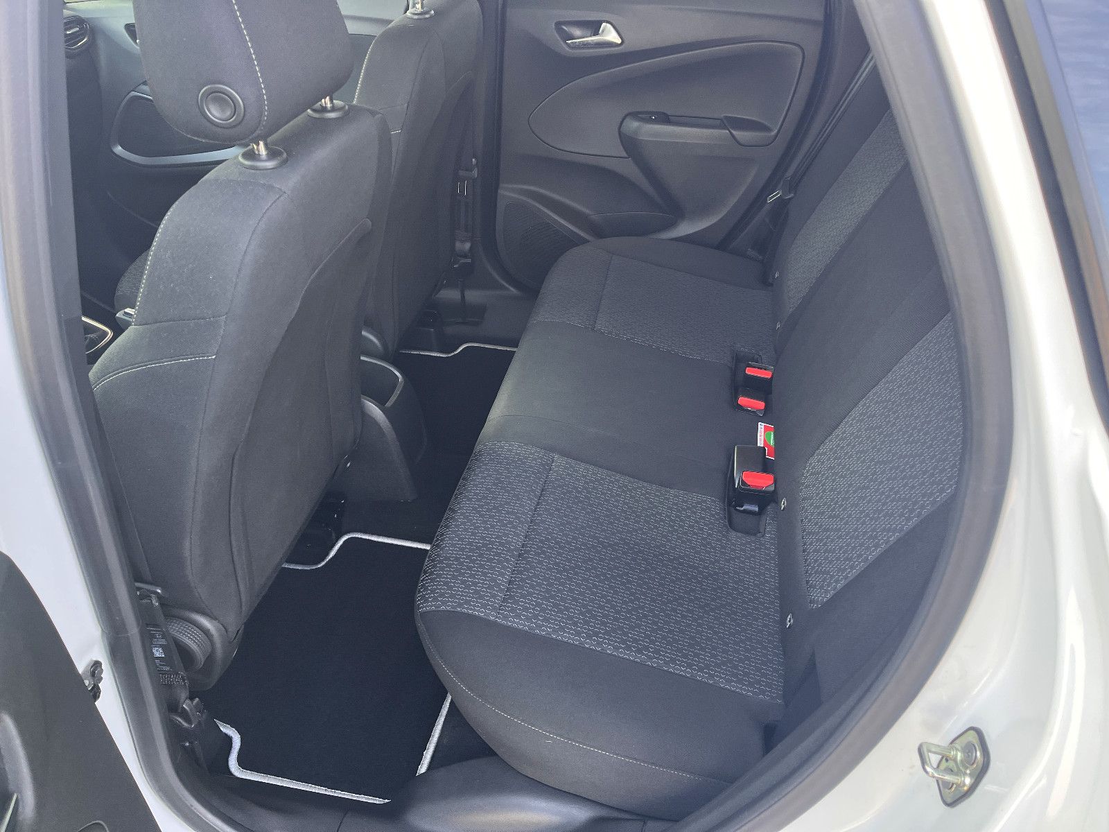 Fahrzeugabbildung Opel Crossland (X) 1.2