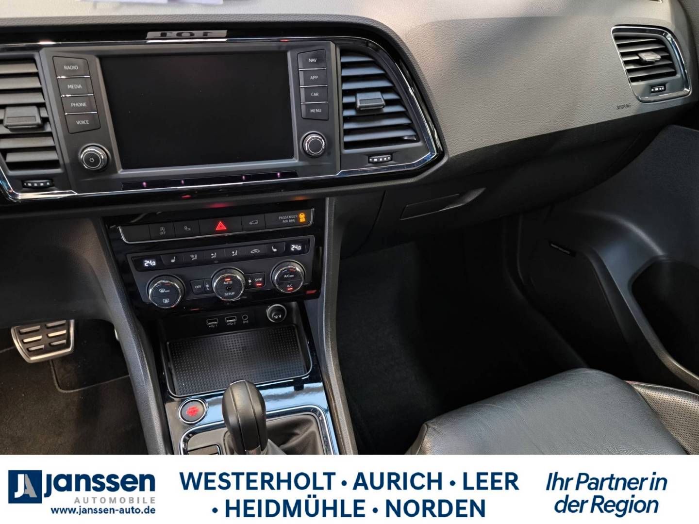 Fahrzeugabbildung SEAT Ateca 4Drive DSG FR/Automatik/Allrad/Rückfahrkam