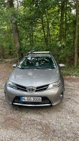 Toyota Auris 1,6-l-Valvematic Executive Executive - gebrauchte Toyota Auris aus dem Jahr 2013
