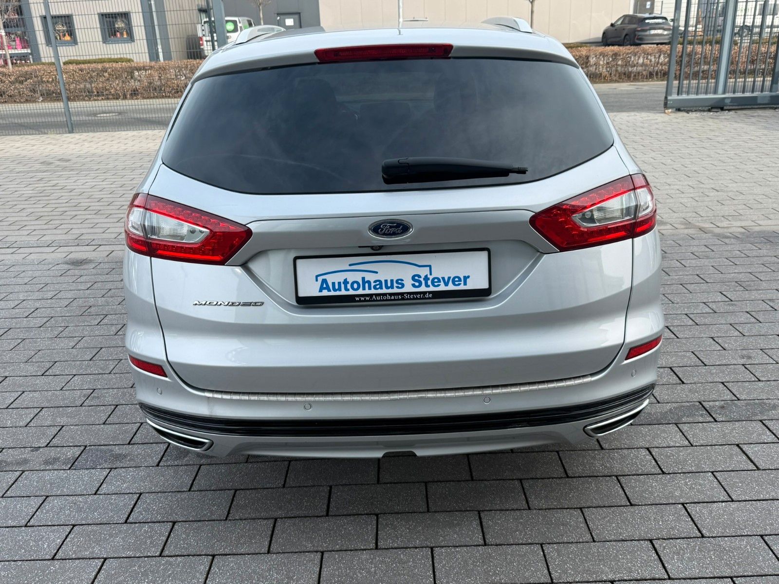 Fahrzeugabbildung Ford Mondeo Turnier Titanium