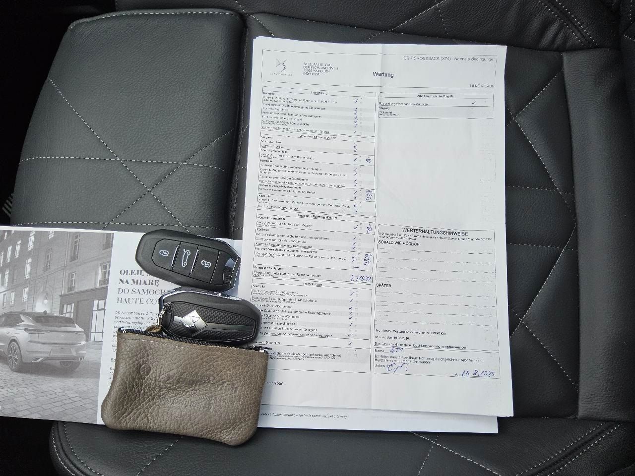Fahrzeugabbildung DS Automobiles DS7 BlueHDi 130 EAT8 Rivoli Automatik Leder Navi