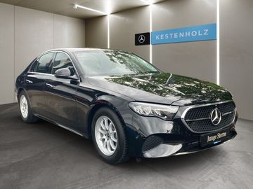 Mercedes E 200 - 3