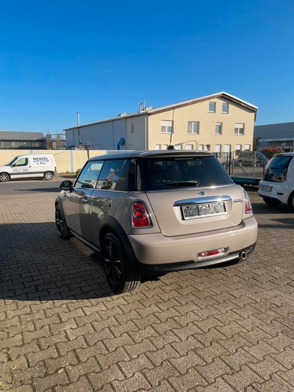 MINI Cooper D