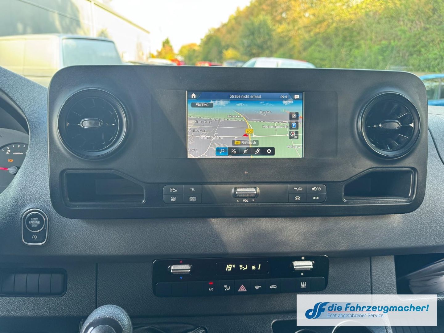 Fahrzeugabbildung Mercedes-Benz Sprinter 317 CDI L3 Navi Apple CarPlay Android