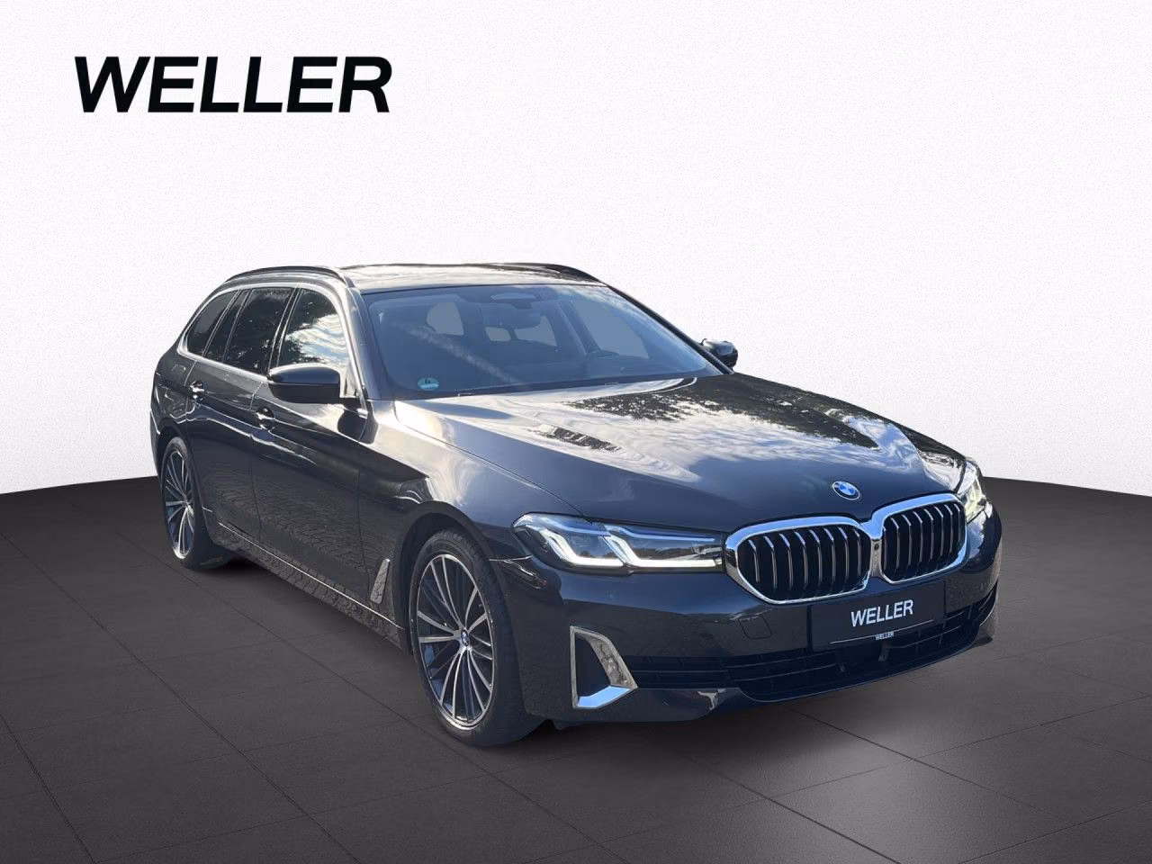 BMW 520d Tour LiveCPr,Pano,AHK,PA+,DA-Pr,StHzg,H/K
