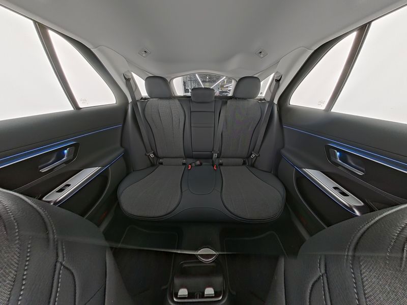 MERCEDES-BENZ E-Class 2026