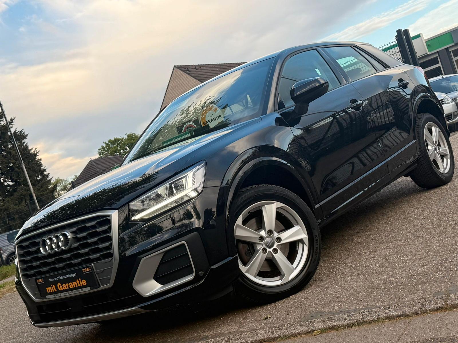 Audi Q2 30 TFSI SPORT LED+SHZ+2xPDC+DAB+Alu 17"