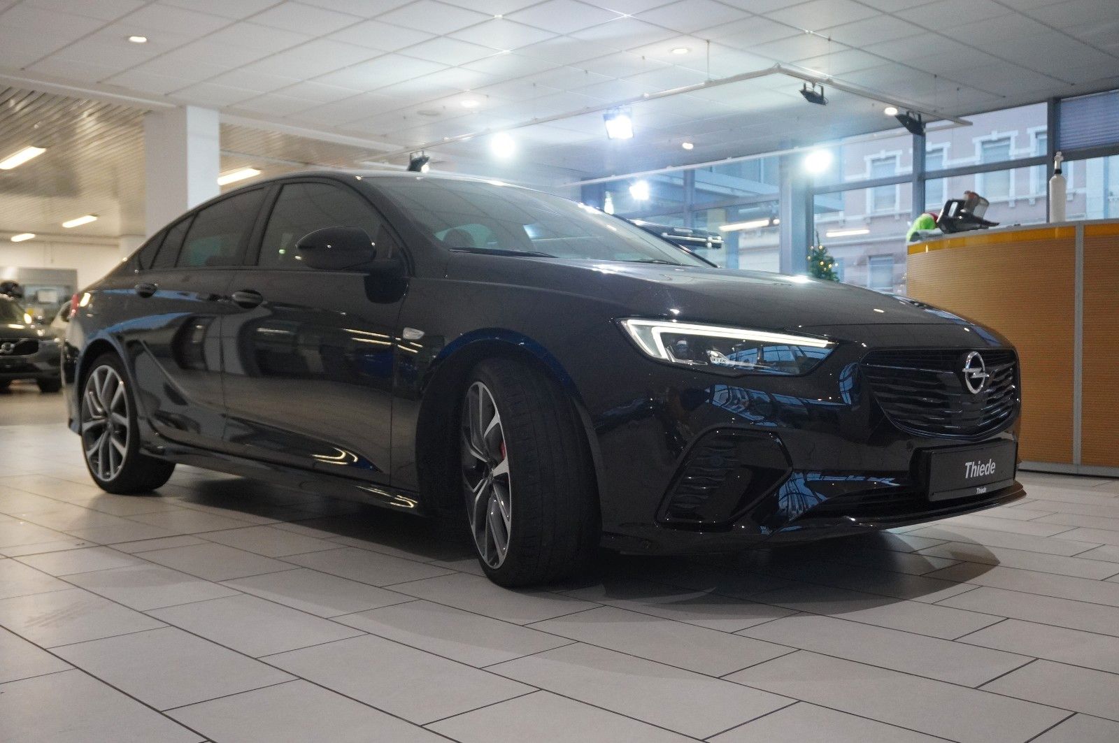 Fahrzeugabbildung Opel Insignia B GS GSi 4x4 PERFORMANCE/20"ALU/MASSAGE