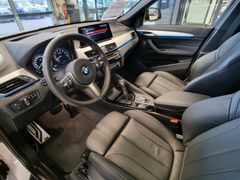 Fahrzeugabbildung BMW X1 XDrive 25e M-SPORT LEDER NAV LED HUD PANO H+K