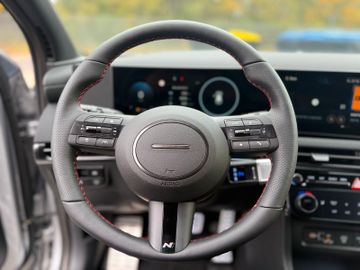 Hyundai TUCSON - 12