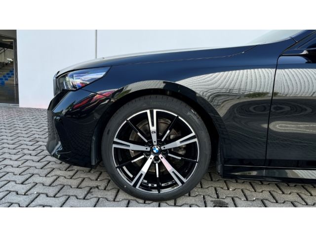 BMW 520 d Touring M Sport 20'' AHK Pano StandHz Klim foto 5