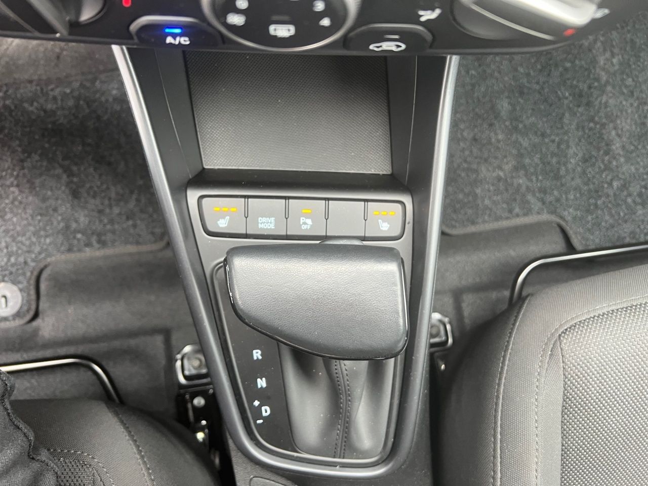 Fahrzeugabbildung Hyundai i20 SELECT SHZ*LHZ*SPURH*USB*PDC*BLUETOOTH*