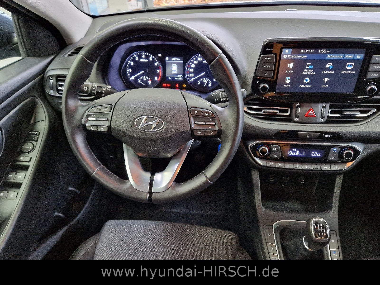 Fahrzeugabbildung Hyundai i30 1.0 T-GDI 48V TREND KAMERA PDC SHZ LHZ