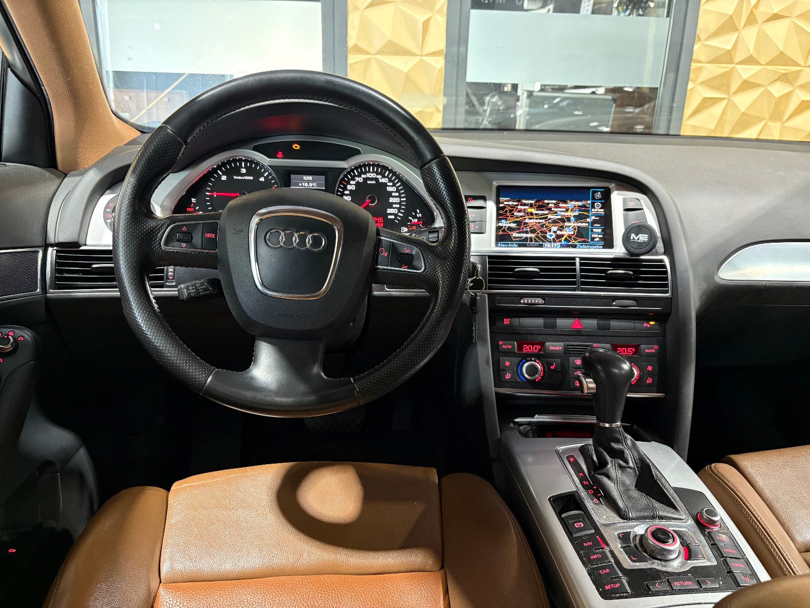 Fahrzeugabbildung Audi A6 Avant 2.0 TDI/NAVI/PDC/KLIMA/SHZ/TEMPOMAT