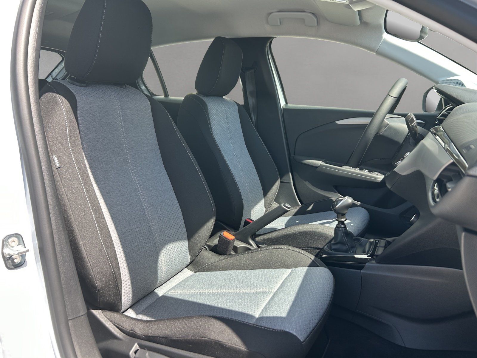 Fahrzeugabbildung Opel Corsa F 1.2 Turbo Edition TECH-PAKET/KAMERA/SHZ/