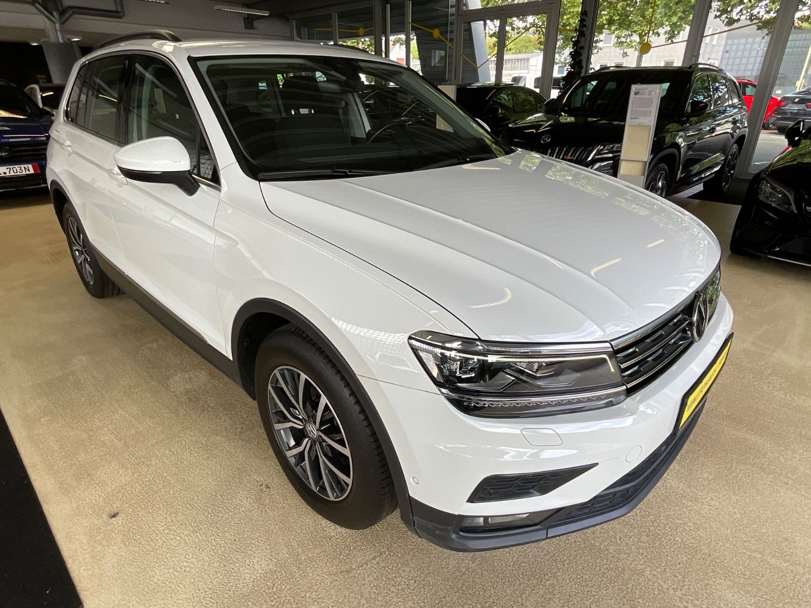 Fahrzeugabbildung Volkswagen Tiguan Comfortline 2.0TDI *DIGITALTACHO*LED*360°
