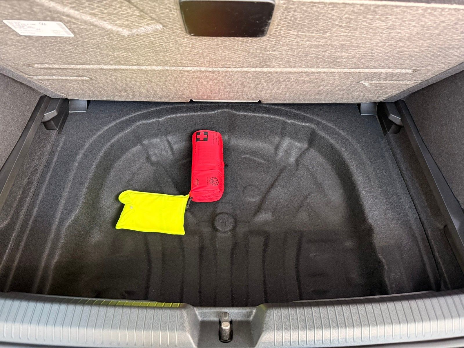 Fahrzeugabbildung Volkswagen Golf VIII Lim. Goal 1.5 TSI