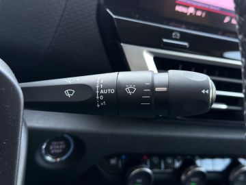 Citroën C4 Shine 1.2 PT 130 EAT8 °LED°ACC°HUD°RFK°Navi°