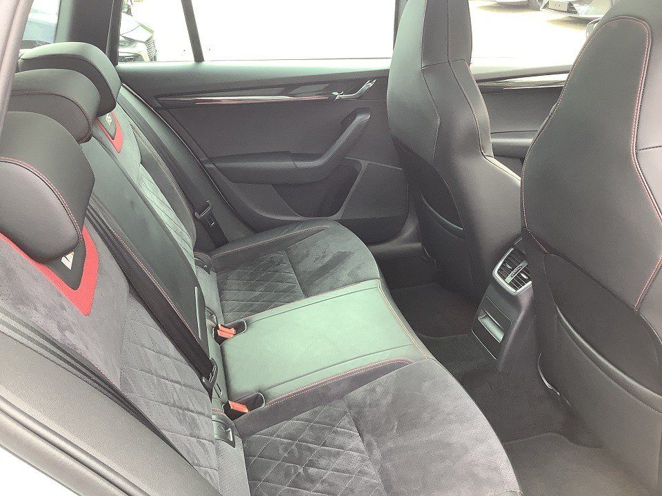 Skoda Octavia Combi 2.0 TDI DPF RS - sehr gepflegt RS foto 18