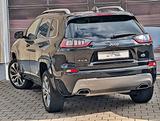 Jeep Cherokee Overland*Allrad/Navi/Kamera/Leder/ALU - Jeep Cherokee mit Benzin-Antrieb